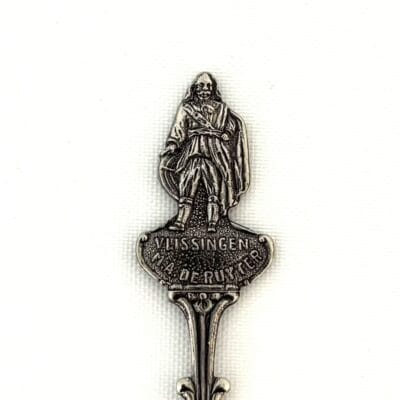 Relieflepel Michiel de Ruijter