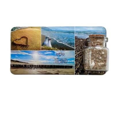 Epoxy magneet Zeeland Collage met flesje zand ZO